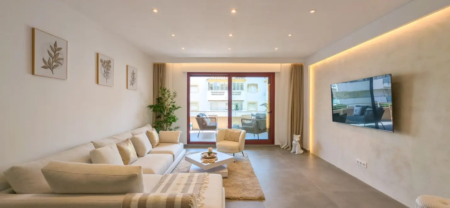 Sale of middle floor apartment in San Pedro de Alcántara 3