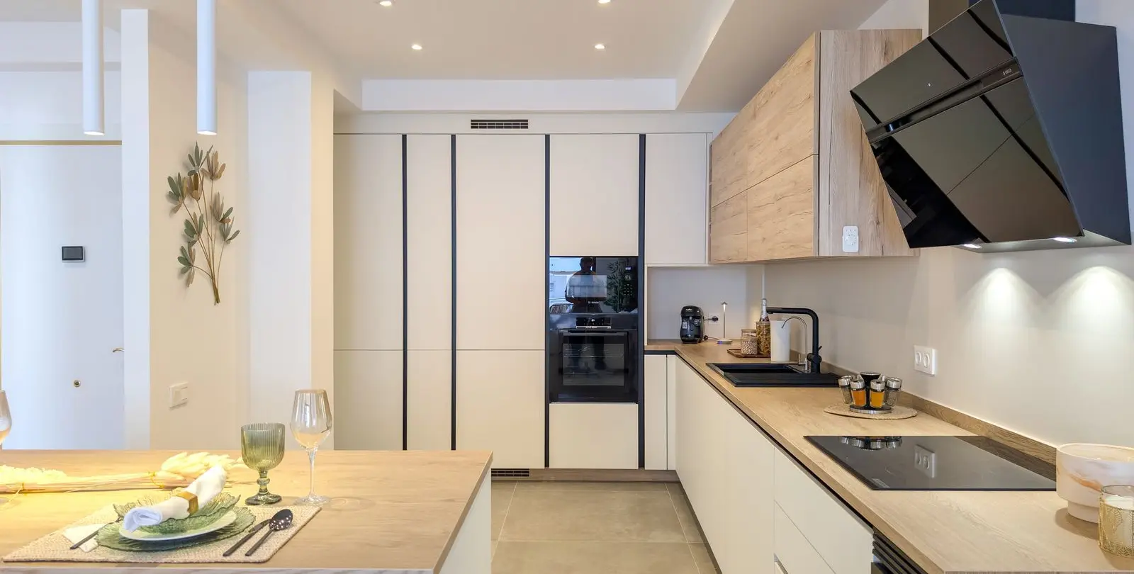 Sale of middle floor apartment in San Pedro de Alcántara 5