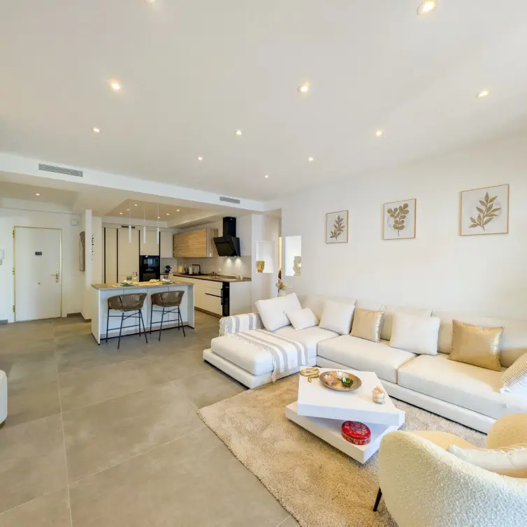 Sale of middle floor apartment in San Pedro de Alcántara