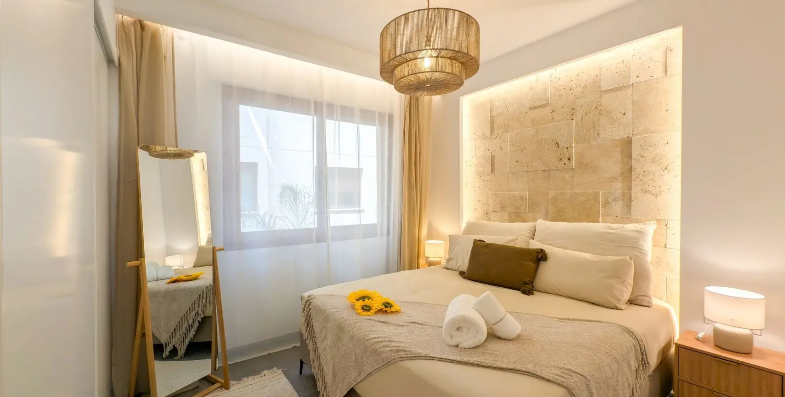 Sale of middle floor apartment in San Pedro de Alcántara 8