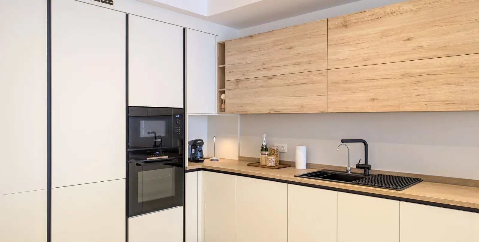 Sale of middle floor apartment in San Pedro de Alcántara 24
