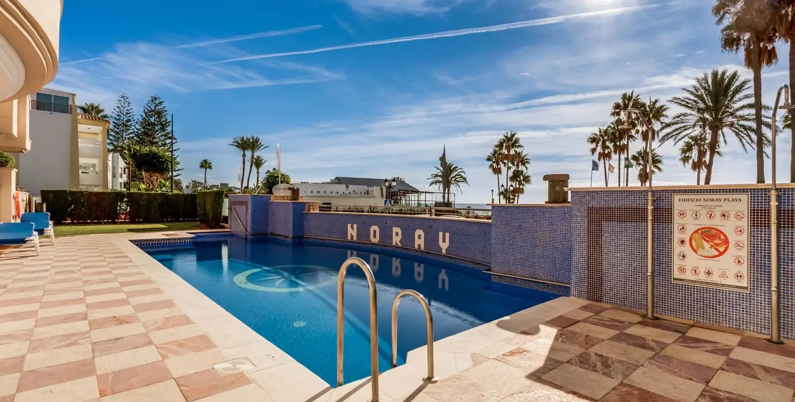 Sale of middle floor apartment in San Pedro de Alcántara 49
