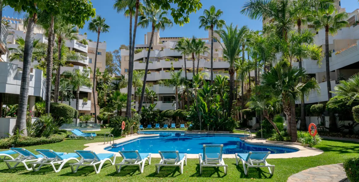 Sale of penthouse duplex in Nueva Andalucía 1