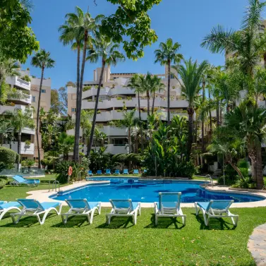 Продажа двухуровневого пентхауса в Nueva Andalucía