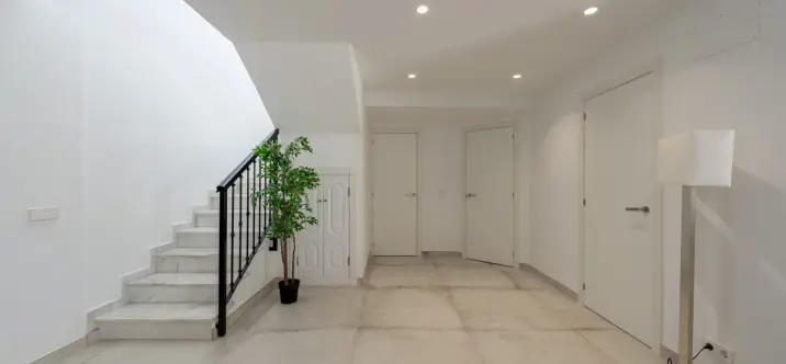 Продажа двухуровневого пентхауса в Nueva Andalucía 3