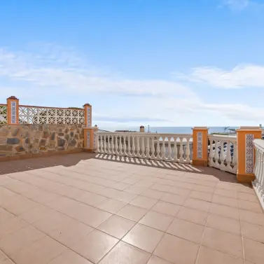 Sale of detached villa in Benalmadena