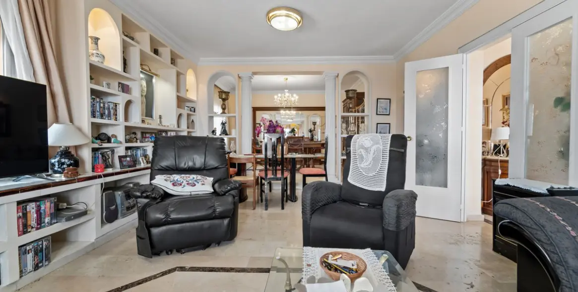 Sale of detached villa in Benalmadena 11