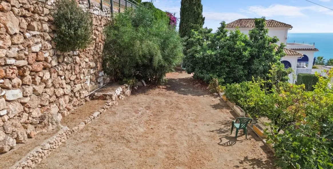 Sale of detached villa in Benalmadena 32