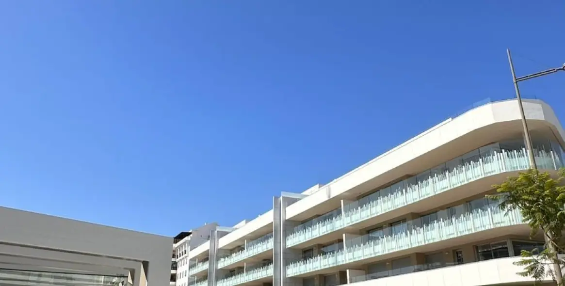 Sale of ground floor apartment in San Pedro de Alcántara 9