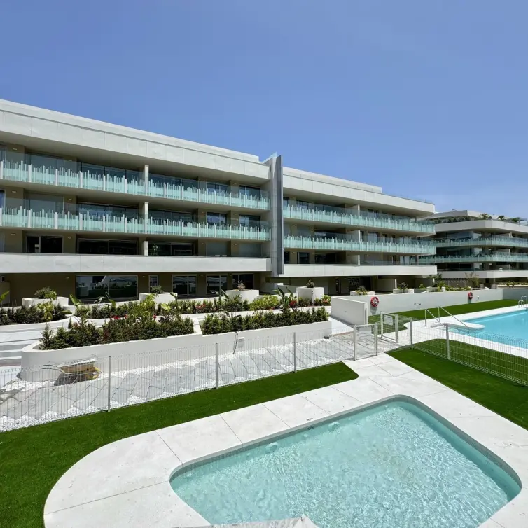 Sale of ground floor apartment in San Pedro de Alcántara