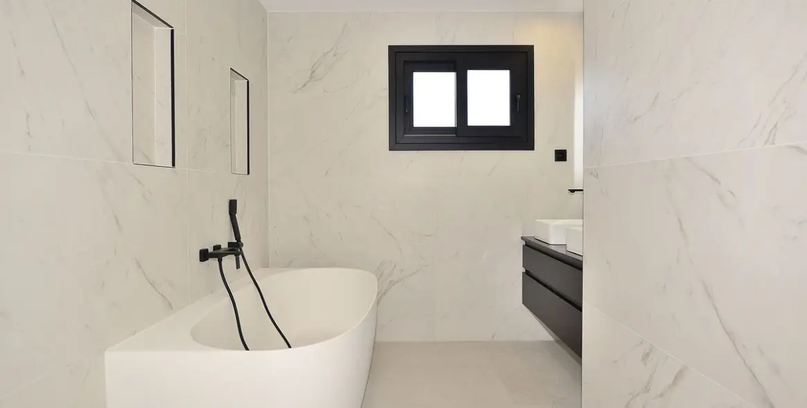 Venta de villa independiente en El Coto 28