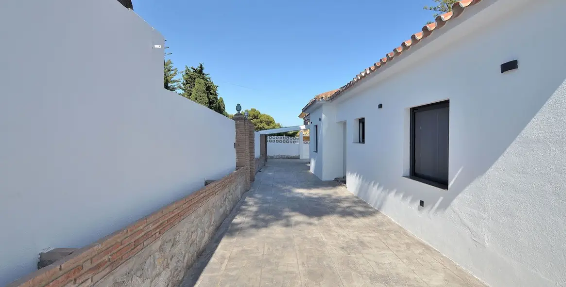 Venta de villa independiente en El Coto 47