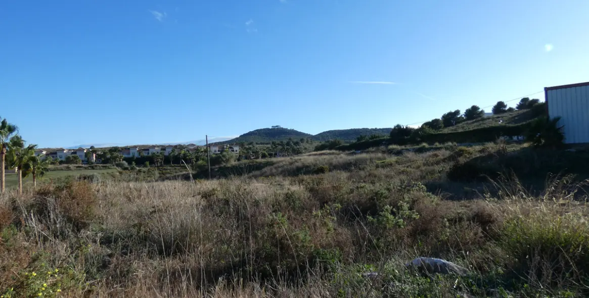 Продажа  жилого участка в Coín 6