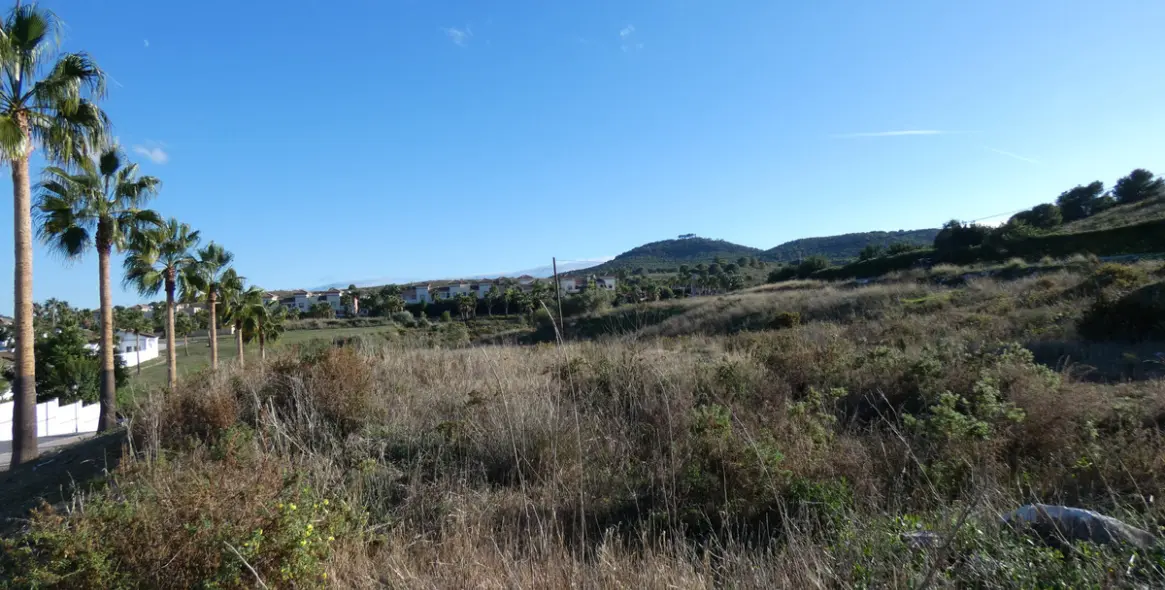 Продажа  жилого участка в Coín 7