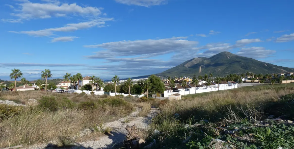 Продажа  жилого участка в Coín 8