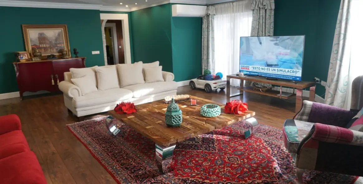Sale of detached villa in Caleta de Vélez 7