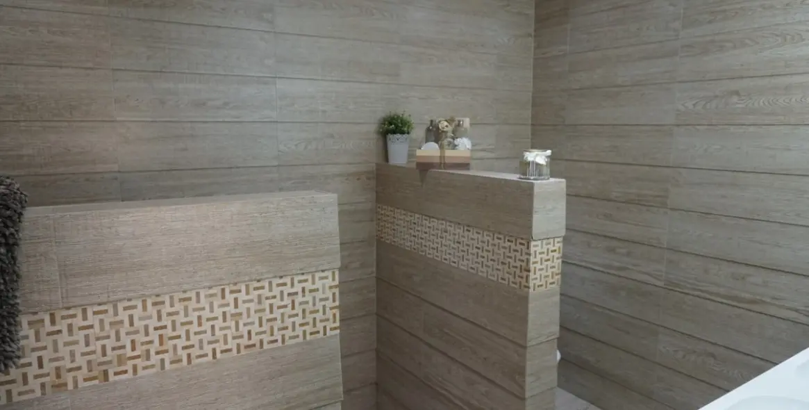 Sale of detached villa in Caleta de Vélez 26
