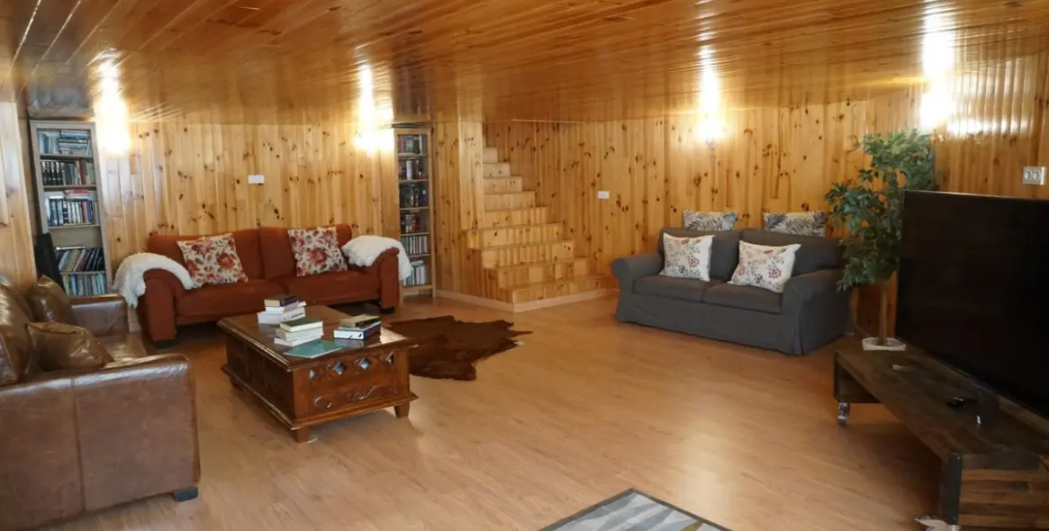 Sale of detached villa in Caleta de Vélez 30