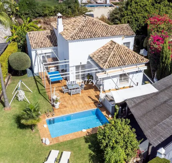 Oтдельно стоящая вилла R5121994