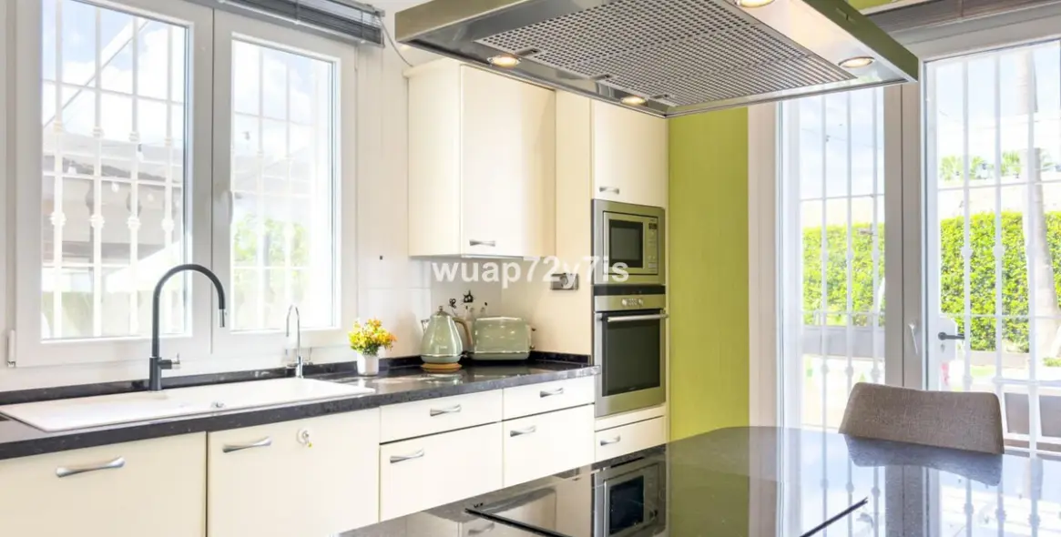 Venta de villa independiente en Marbella (distrito Marbella) 17