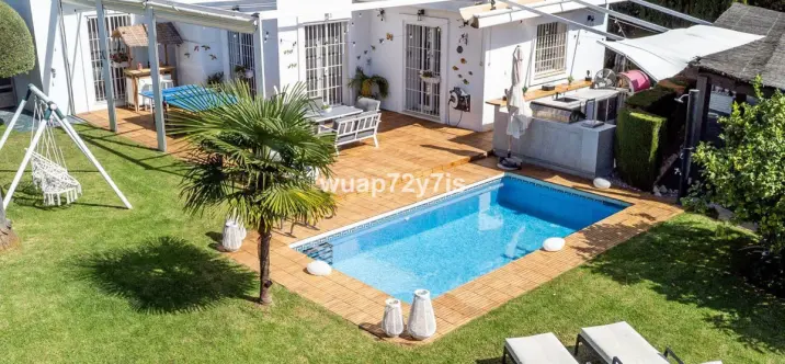 Venta de villa independiente en Istán 3