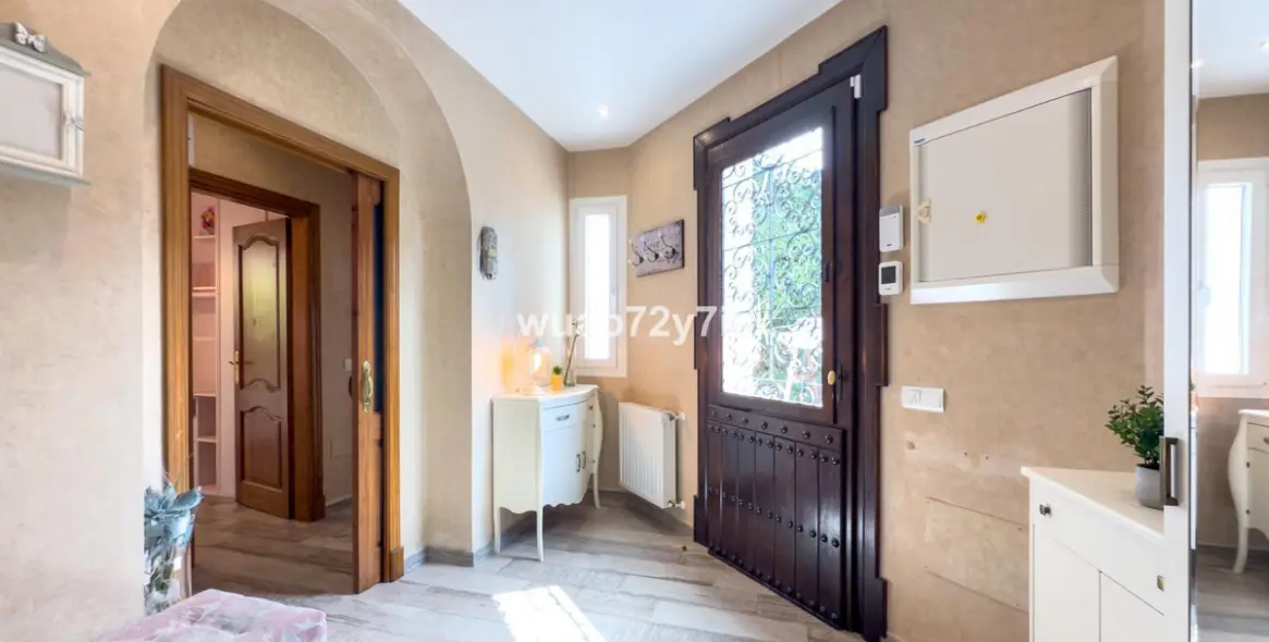 Продажа  отдельно стоящей виллы в Istán 21