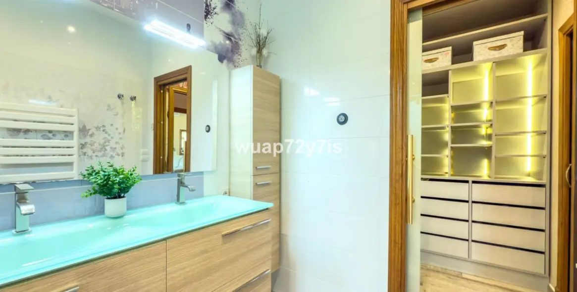 Продажа  отдельно стоящей виллы в Istán 29