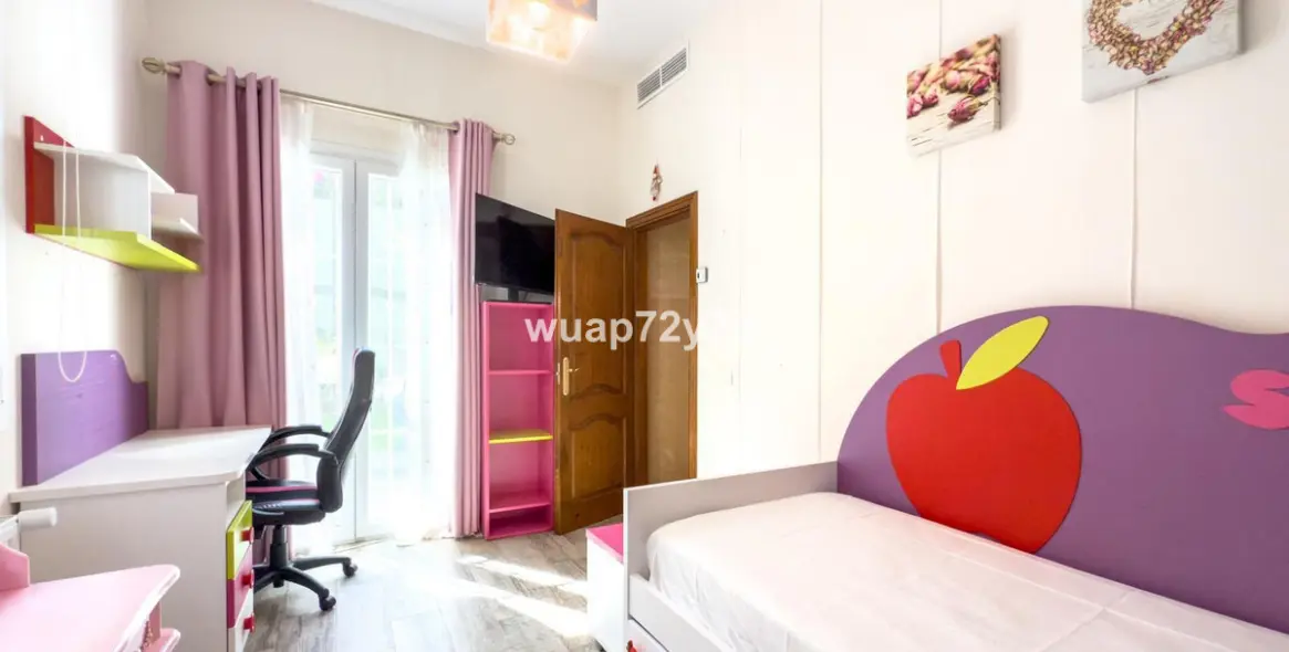 Продажа  отдельно стоящей виллы в Istán 42