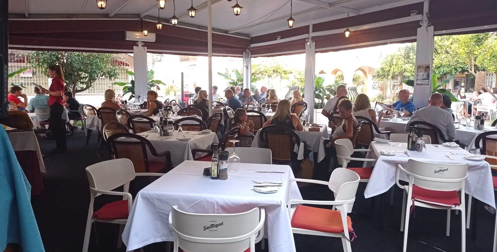 Sale of restaurant in Cabopino 2