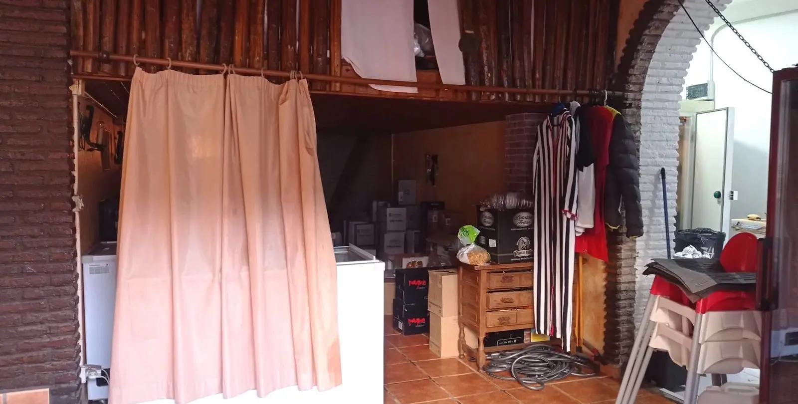 Sale of restaurant in Cabopino 11
