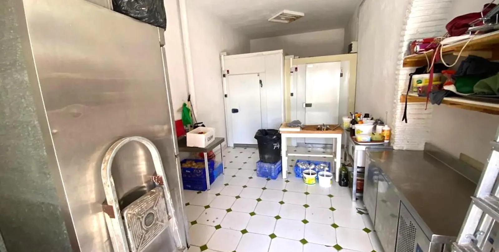 Sale of restaurant in Cabopino 12