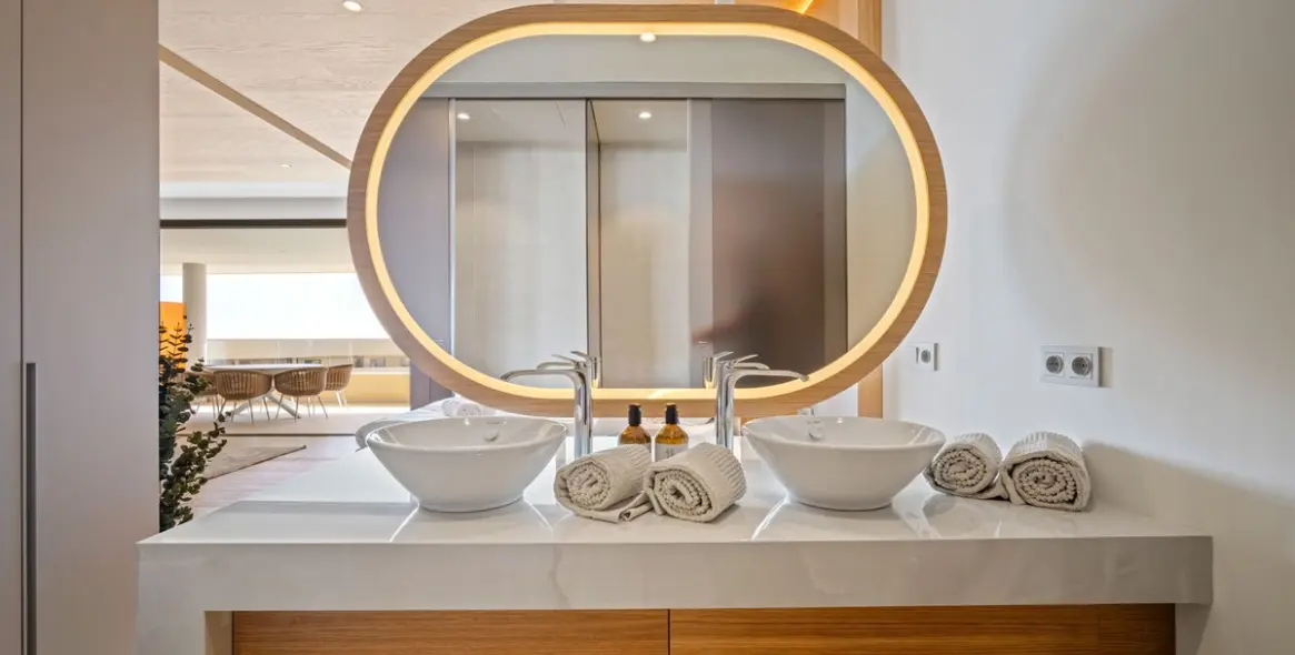 Sale of middle floor apartment in Fuengirola 9