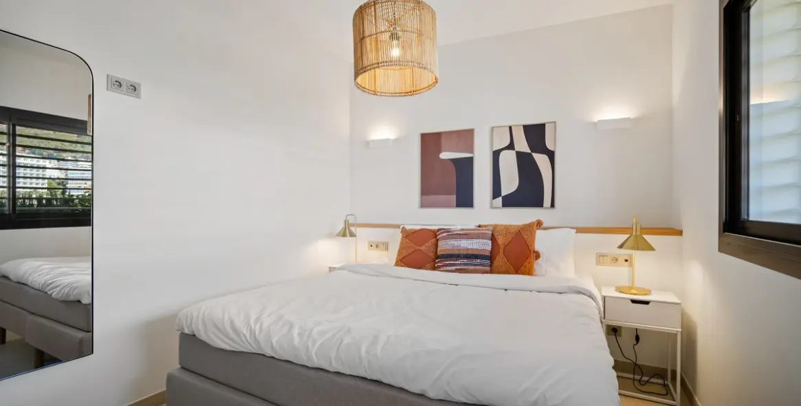 Sale of middle floor apartment in Fuengirola 17