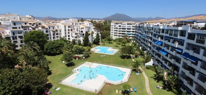 Short-term rent of penthouse in Puerto Banús 0