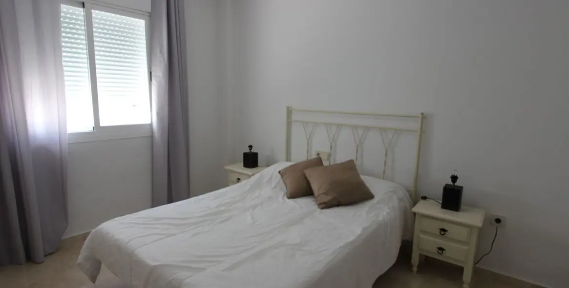 Short-term rent of penthouse in Puerto Banús 6