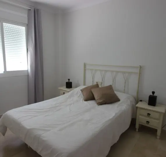 Short-term rent of penthouse in Puerto Banús