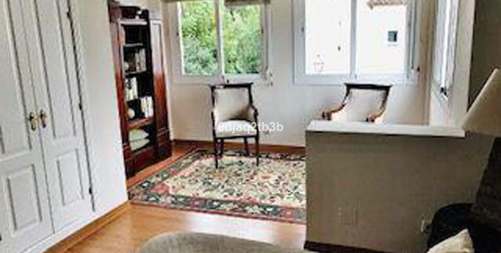 Sale of middle floor apartment in New Golden Mile 5