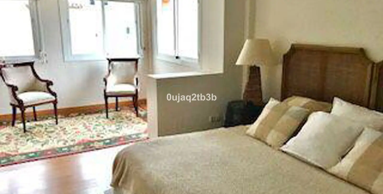 Venta de apartamento en planta media en New Golden Mile 6
