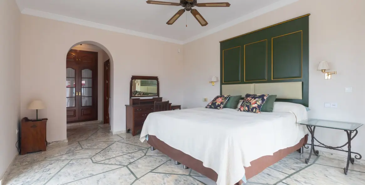 Venta de villa independiente en Mijas Costa 15