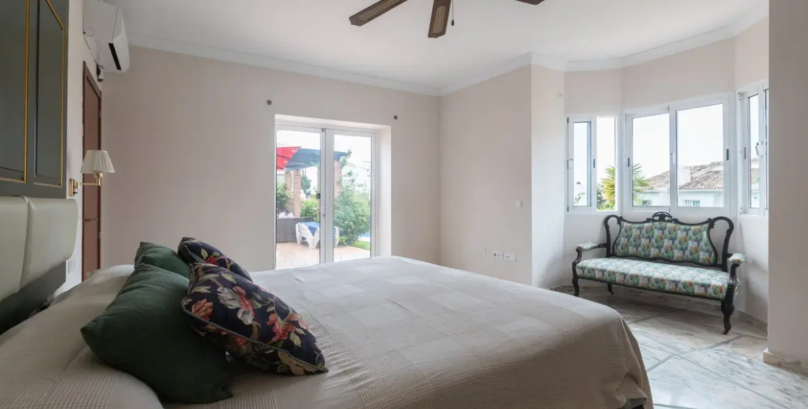 Venta de villa independiente en Mijas Costa 16