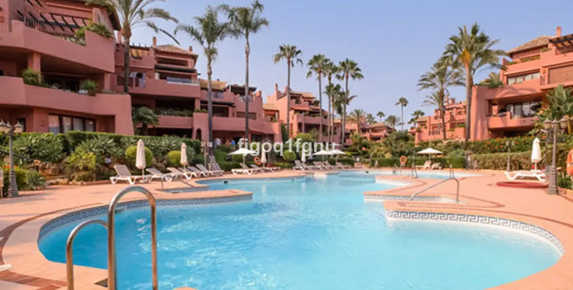 Продажа апартаментов на первом этаже в Costalita 12