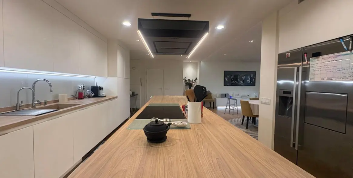 Sale of middle floor apartment in Marbella 10