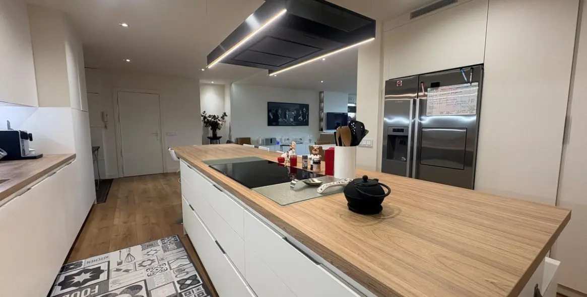 Sale of middle floor apartment in Marbella 15