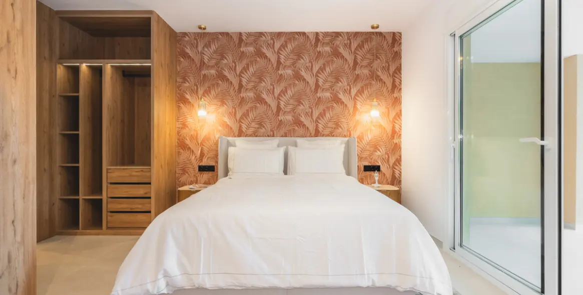 Sale of ground floor apartment in Nueva Andalucía 12