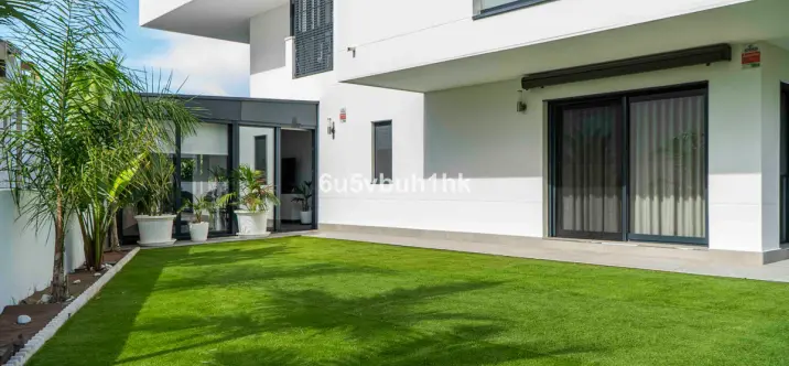 Sale of ground floor apartment in Torremolinos 0