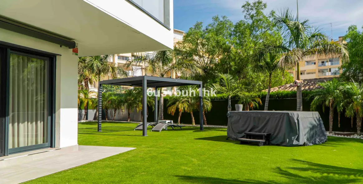 Sale of ground floor apartment in Torremolinos 6