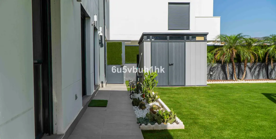 Sale of ground floor apartment in Torremolinos 13