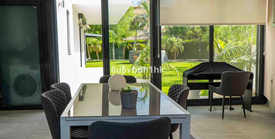 Sale of ground floor apartment in Torremolinos 14