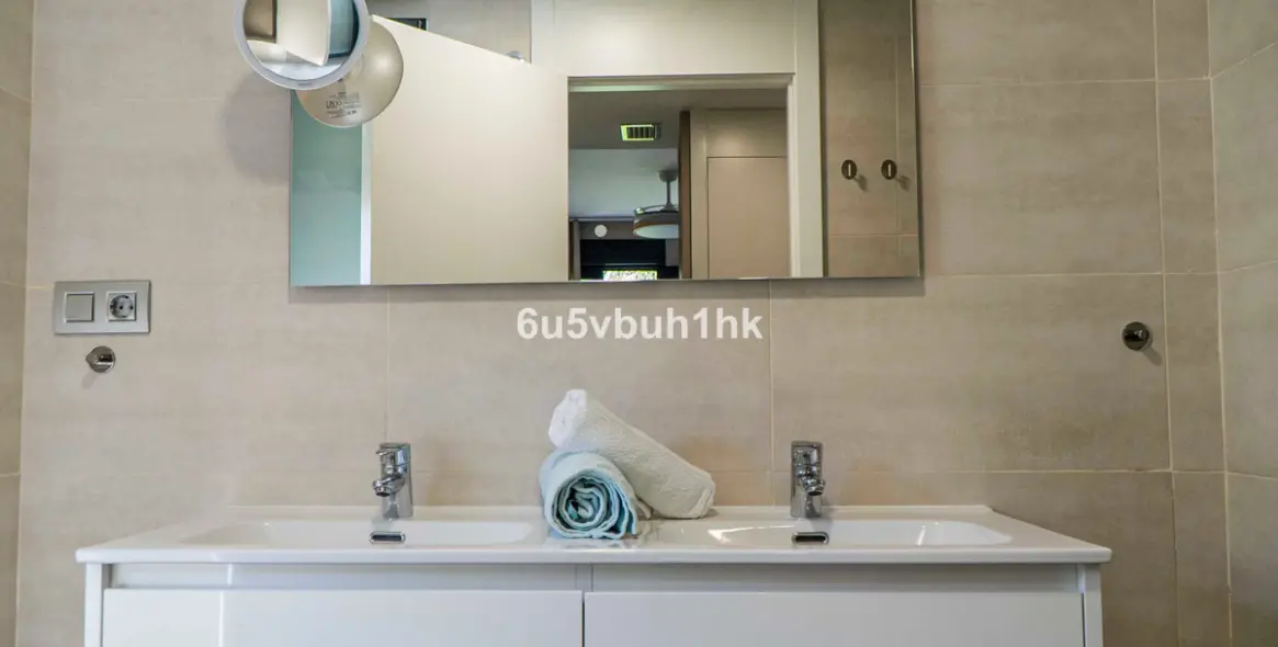 Sale of ground floor apartment in Torremolinos 29