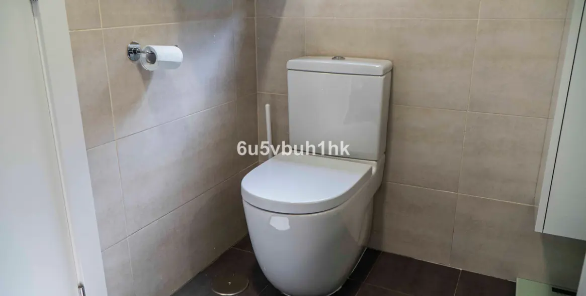 Sale of ground floor apartment in Torremolinos 30